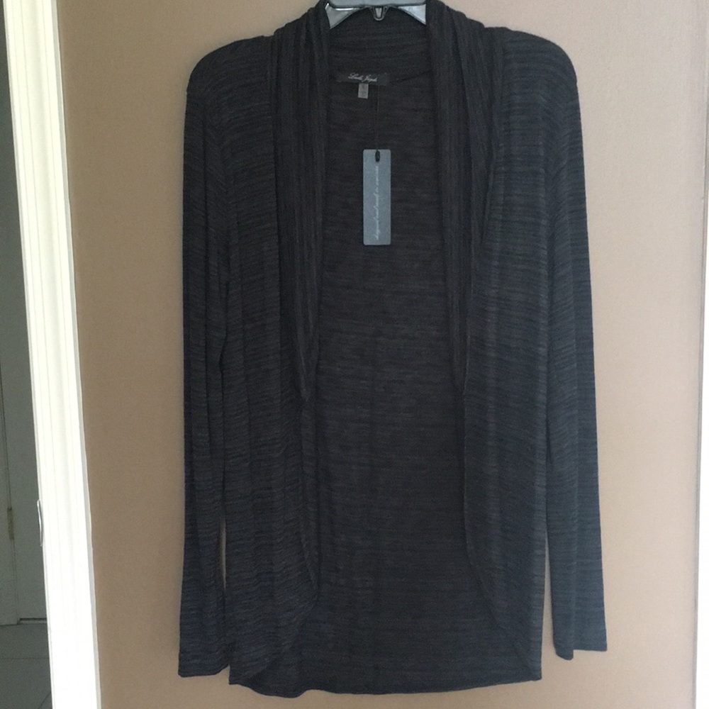 Open cardigan with shawl collar.